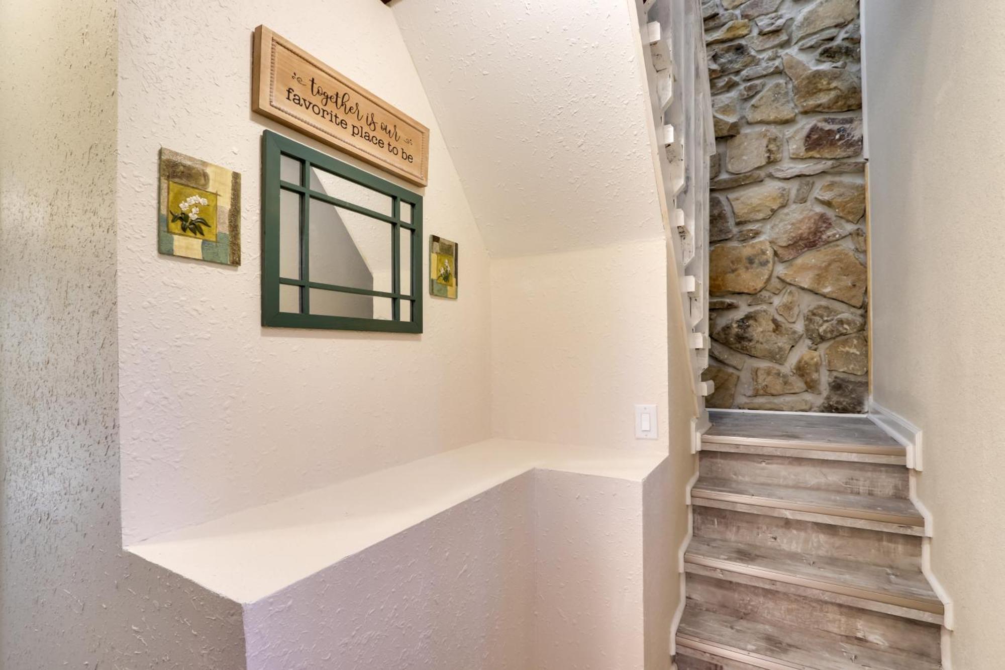 Updated Cobbly Nob Resort Home With Hot Tub! Гатлинбург Экстерьер фото