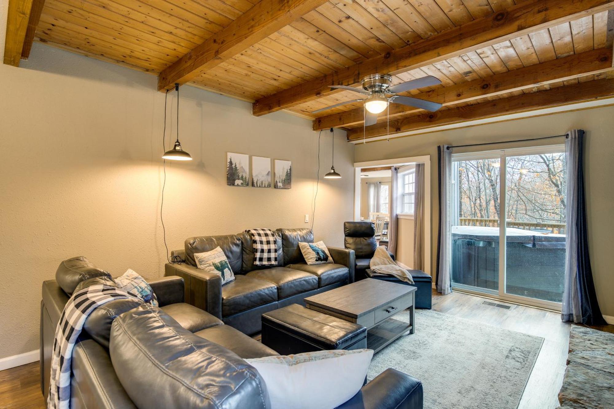 Updated Cobbly Nob Resort Home With Hot Tub! Гатлинбург Экстерьер фото